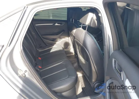 2019 Audi A3 40 Premium/40 Titanium Premium z USA, uszkodzony, nr VIN WAUAUGFF9KA120337